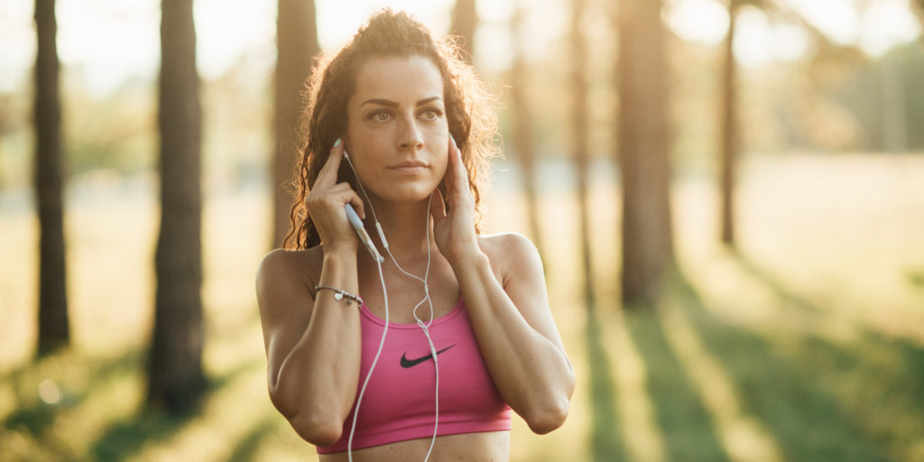 积极运动可以降低出现COVID-19严重症状的风险